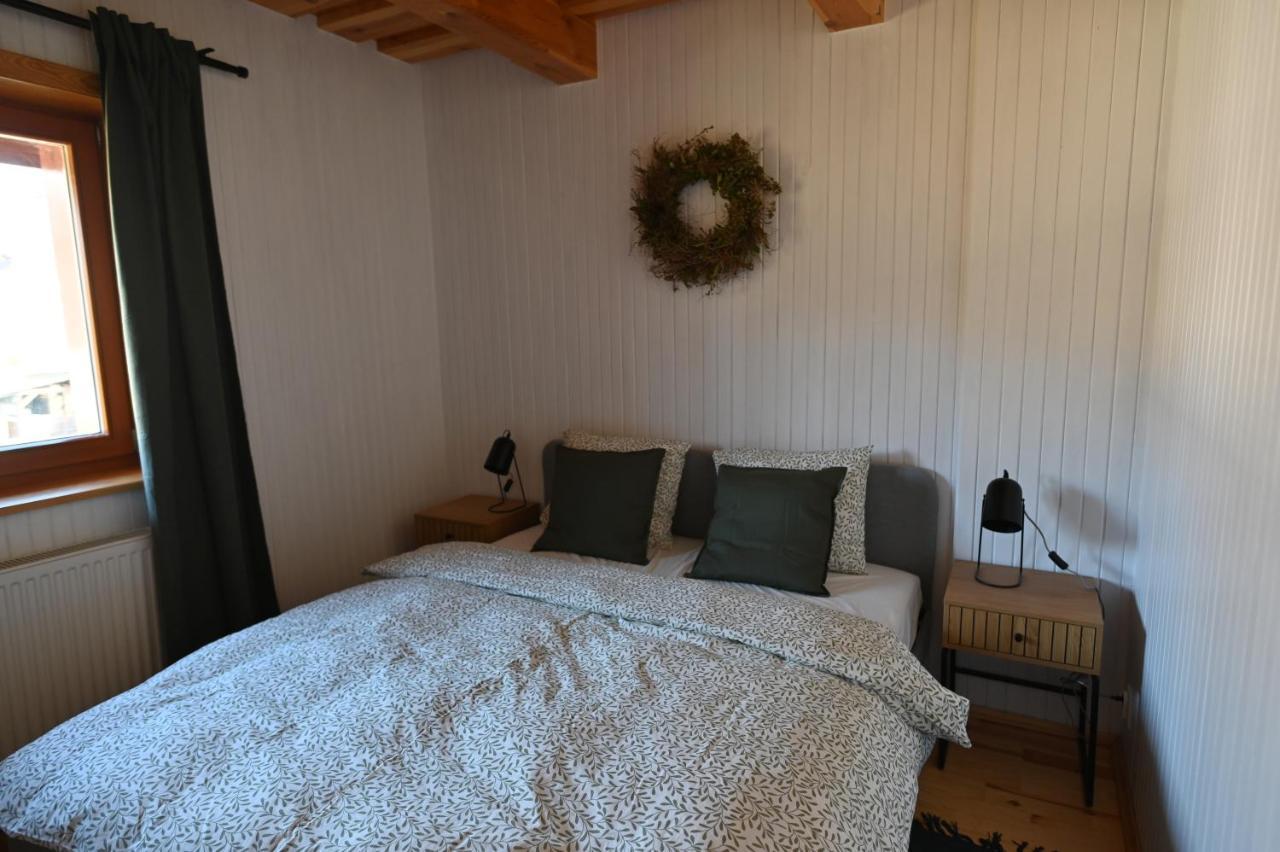 Apartman S Krbom Vedla Zubacky Tatranska Strba Buitenkant foto